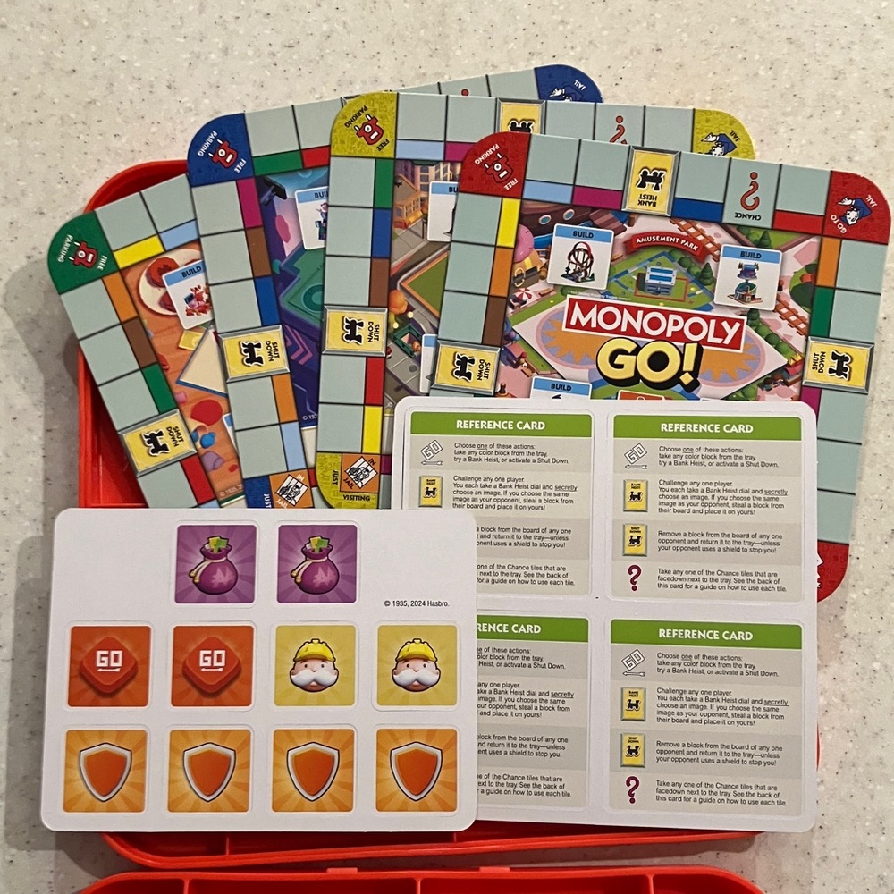 CALLOUT CLEAR OUT Hasbro Monopoly GO Travel Case - 27 out of 40 Building Pieces - Picture 5 of 6